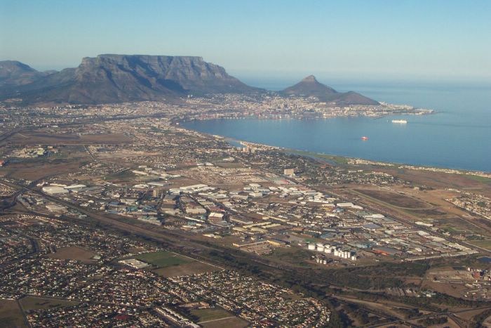 Ahh, there it is. The full view of Cape Town's harbor 
